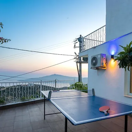 Baris Villa Bezirgan